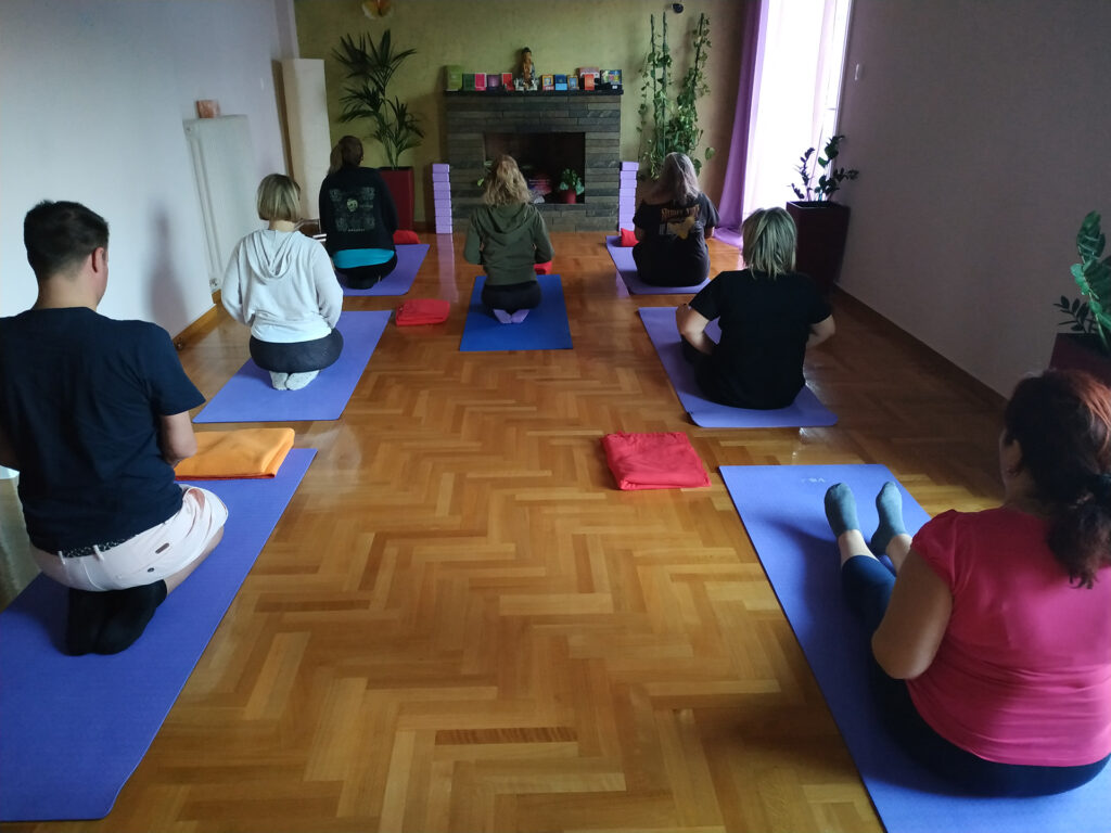 Yoga & Pilates - Santi Therapy